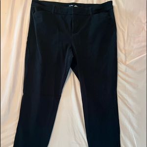Women’s black Old Navy High-Waisted Pixie Full-Length Pants size 16